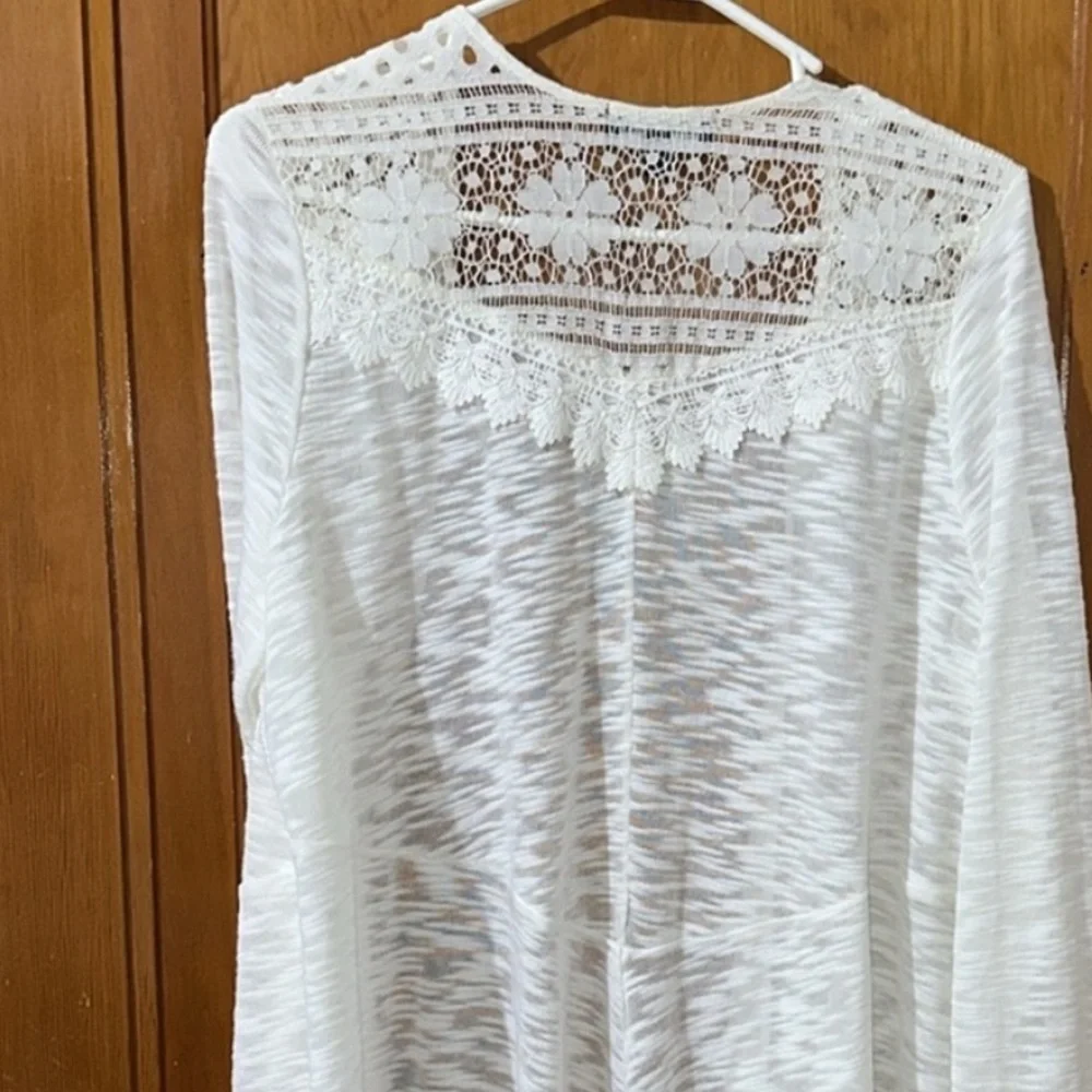 White Lacey Cardigan - Picture 3 of 9